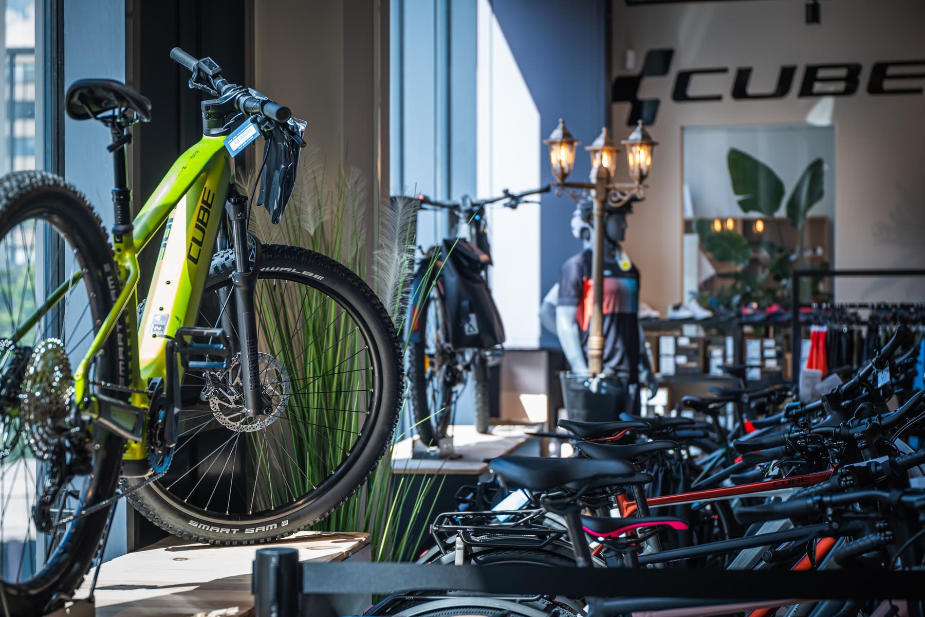 cube-bikemarkt · Frame 06